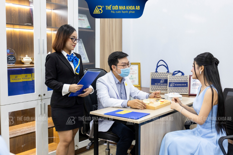 Thế giới nha khoa AB là địa chỉ niềng răng giúp nhiều khách hàng sở hữu nụ cười hoàn hảo